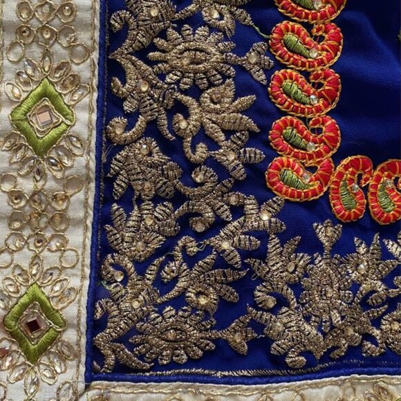 New, Never Worn Navy Blue + Gold Sari/Saree - Picture 3 of 6